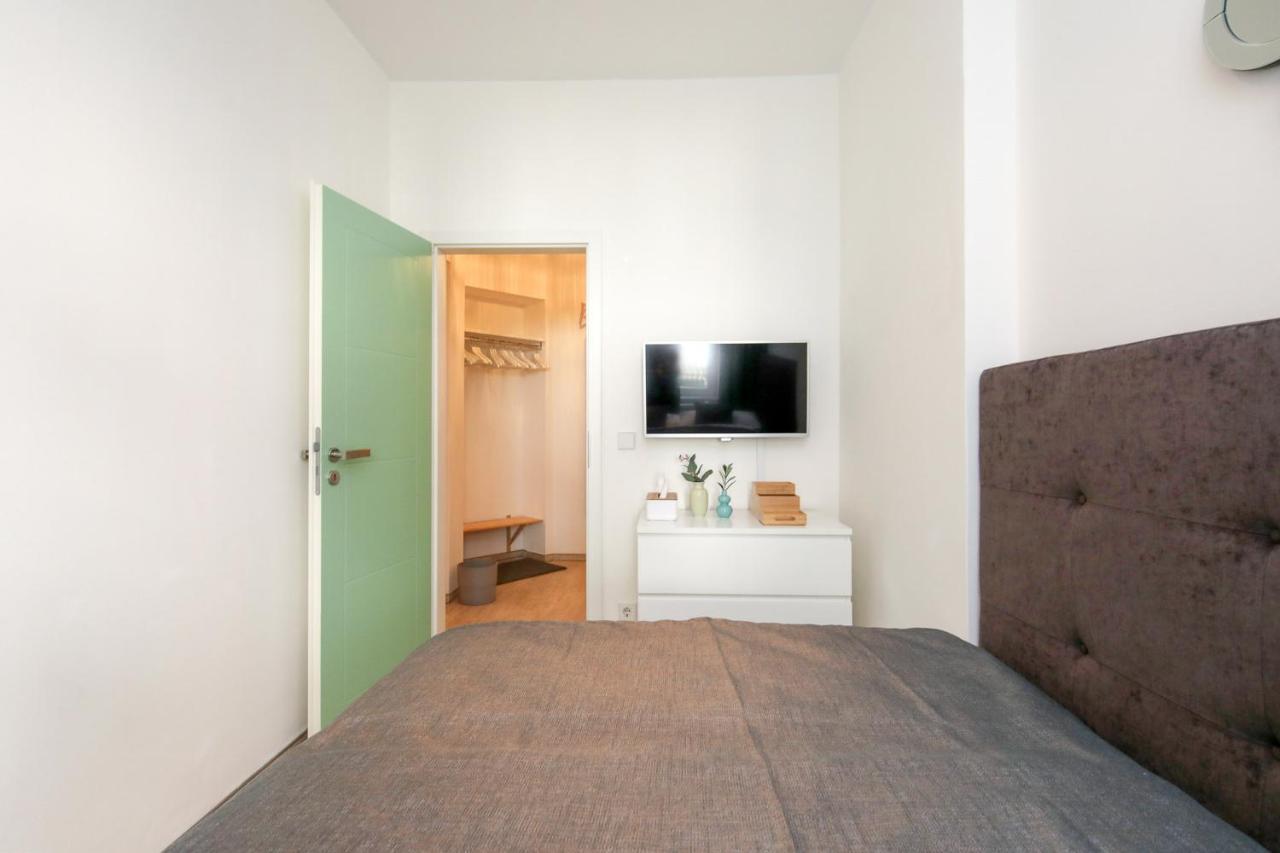 4 Personen Altbau Nahe Kurfuerstendamm - Macbeth Berlijn